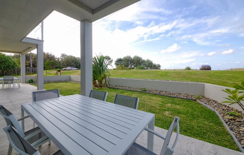 Woolgoolga By The Sea - Accommodation Batemans Bay 1