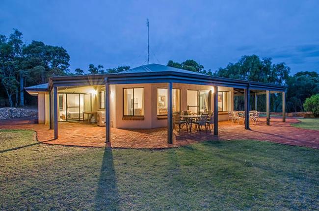 Harvey WA Accommodation Batemans Bay