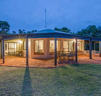 Yallingup Pet Friendly Bush Retreat - Accommodation Batemans Bay