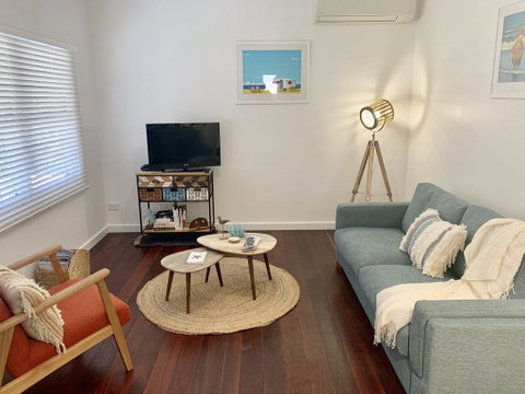 Yaringa Cottage...by The Sea - Accommodation Batemans Bay 3