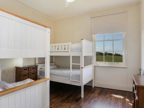 Yamba Pilot Cottage 1 - Pets Welcome - Close To Beach - Accommodation Batemans Bay 3