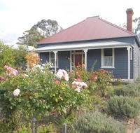 Yarram Cottage Art and Accommodation - Accommodation Batemans Bay