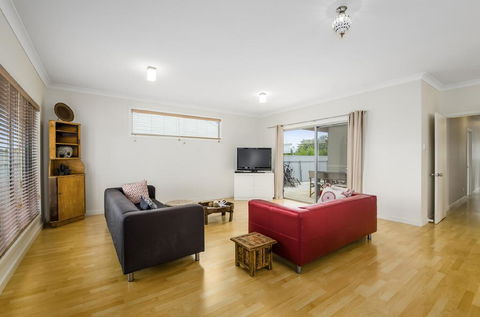 Zaahira House - Accommodation Batemans Bay 2