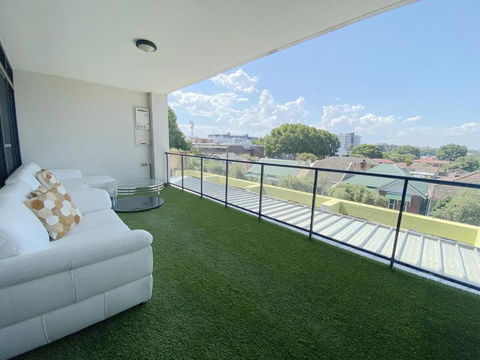 A Cozy 2B2B Apartment Near Airport & Train Station - Accommodation Batemans Bay 0