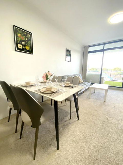 A Cozy 2B2B Apartment Near Airport & Train Station - Accommodation Batemans Bay 1