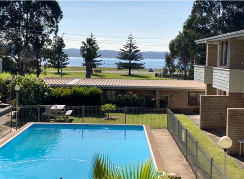 A Beach Front Apartment - Accommodation Batemans Bay 2