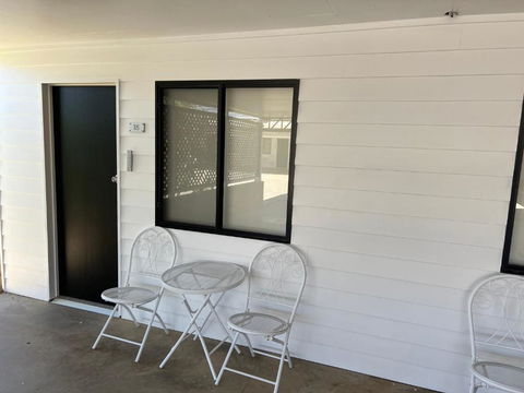 Abajaz Motel-Centrally Located-Shaded Parking - Accommodation Batemans Bay 2