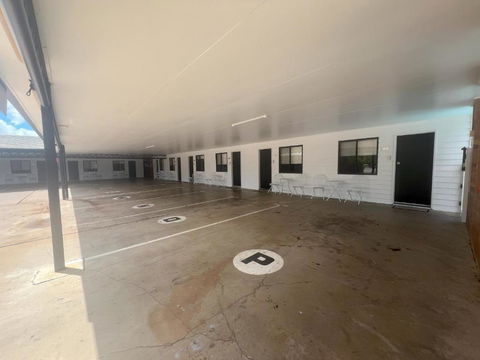 Abajaz Motel-Centrally Located-Shaded Parking - Accommodation Batemans Bay 3