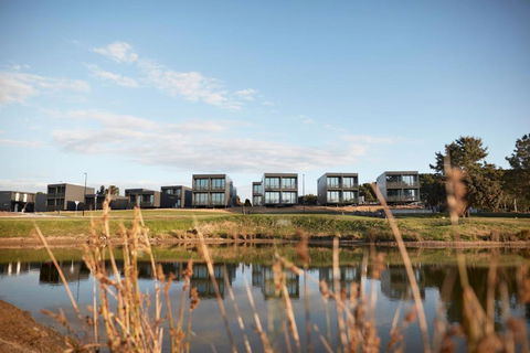Accommodation @ Curlewis - Accommodation Batemans Bay 0