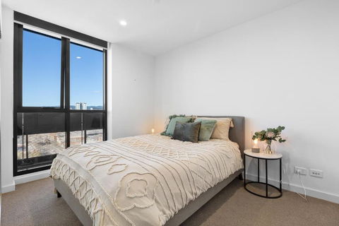 Adelaide City Oasis: Parking, Pool, Gym, Cinema, Inc. - Accommodation Batemans Bay 0