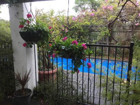 Aarn House B&B Airport Accommodation - Accommodation Batemans Bay 4