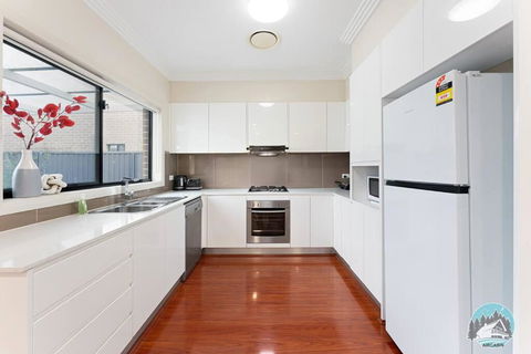 Aircabin - Carlingford - Sydney - 4 Beds House - Accommodation Batemans Bay 1