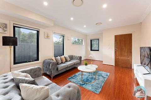 Aircabin - Carlingford - Sydney - 4 Beds House - Accommodation Batemans Bay 2