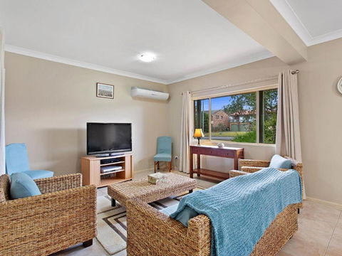 Ajax Avenue 6 - Accommodation Batemans Bay 0