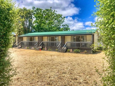Alexandra Parklife Studio 3 - Accommodation Batemans Bay 0