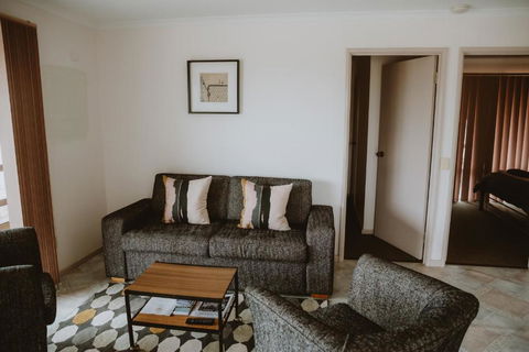 Alkoomi Chalets - Accommodation Batemans Bay 2