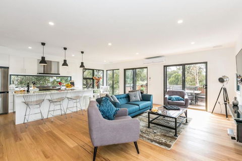 Allawah - Accommodation Batemans Bay 1