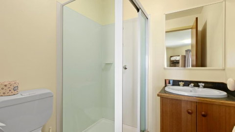 Alpine Heights 18 - Accommodation Batemans Bay 2