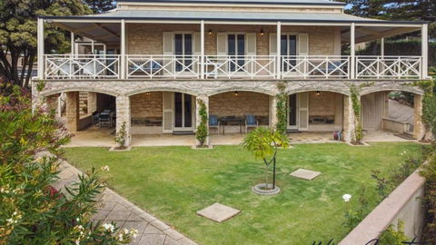 Alton House By Wine Coast Holidays - Accommodation Batemans Bay 0