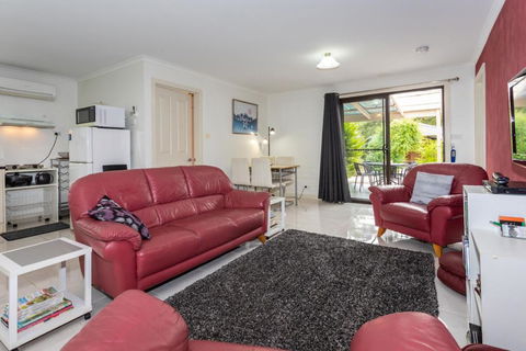 Altona Garden Retreat - Accommodation Batemans Bay 3