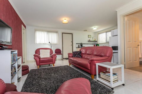 Altona Garden Retreat - Accommodation Batemans Bay 4