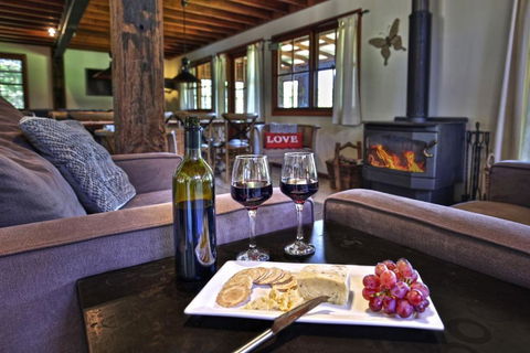 Amaroo House - Glorious Views - Accommodation Batemans Bay 1