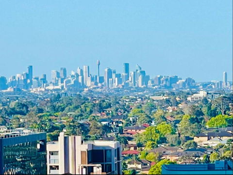 Amazing City View 2 Bedroom Condo 1 Min Station - Accommodation Batemans Bay 0