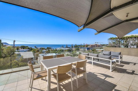 Amelie - Luxury Beach View Condo Minutes To Beach - Accommodation Batemans Bay 1