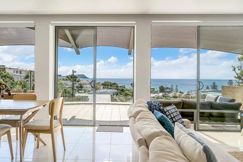 Amelie - Luxury Beach View Condo Minutes To Beach - Accommodation Batemans Bay 2