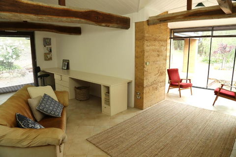 Anagama House & Studio - Accommodation Batemans Bay 1