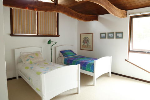 Anagama House & Studio - Accommodation Batemans Bay 2