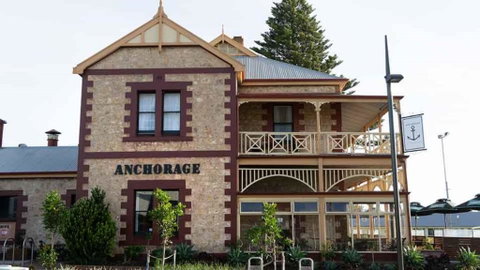 Anchorage Seafront Hotel - Accommodation Batemans Bay 0