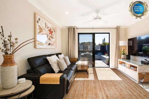 Alkira - Pet Friendly - 4 Mins Walk To Beach - Accommodation Batemans Bay 1