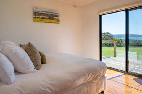 Antechamber Bay Retreats - Accommodation Batemans Bay 3