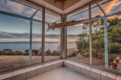 Antechamber Bay Retreats - Accommodation Batemans Bay 0