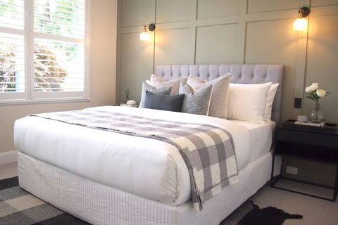 Antler & Oak Cottage: Provincial Luxe In Moss Vale - Accommodation Batemans Bay 1