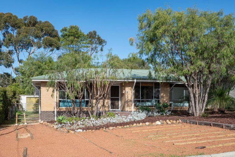 Apples - Accommodation Batemans Bay 0