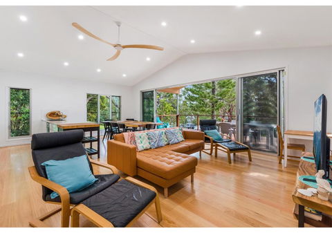 Aqua Marine - A Warm And Soulful Spot To Unwind - Accommodation Batemans Bay 2