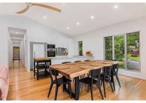 Aqua Marine - A Warm And Soulful Spot To Unwind - Accommodation Batemans Bay 1