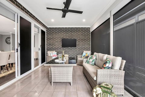 Aqua Place - Family Comfort Meets Coastal Charm - Accommodation Batemans Bay 1
