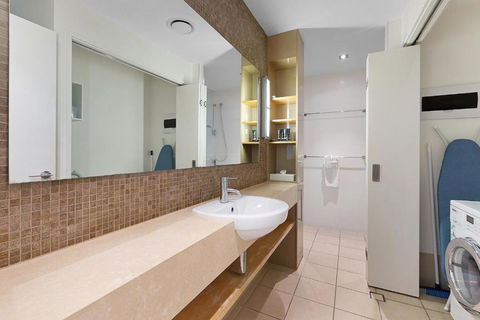 AquaView Boathouse Airlie Beach - Accommodation Batemans Bay 4