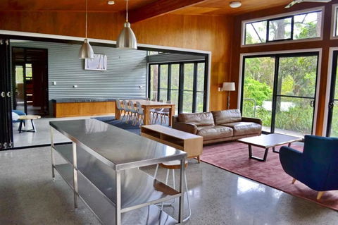 Aranakie- 7 Grey Street Arakoon - Full Linen Provided - Accommodation Batemans Bay 0