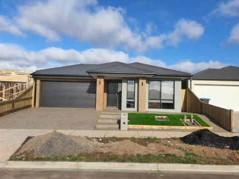 Ararat - Accommodation Batemans Bay 2