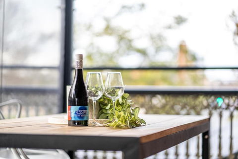 Archer St Heart Of North Adelaide Balcony 65TV - Accommodation Batemans Bay 2