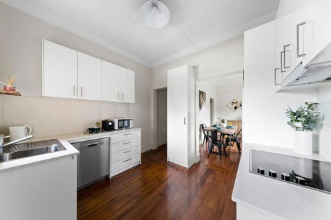 Art Deco Hideaway - St Kilda - Accommodation Batemans Bay 3