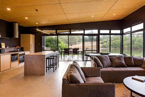 Artisan Gunyulgup - Accommodation Batemans Bay 1