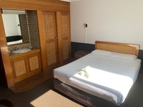 Ascot Motor Inn - Accommodation Batemans Bay 4