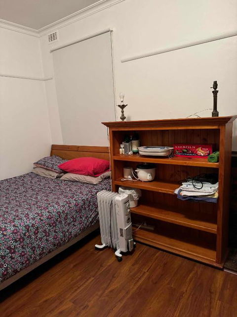 Ashburton Big Room With Shared Bathroom 1 - Accommodation Batemans Bay 2