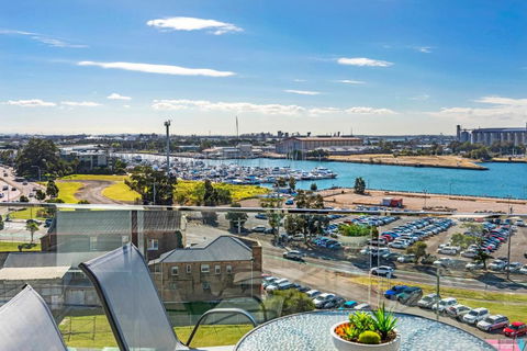Astra Apartments Newcastle - Accommodation Batemans Bay 0