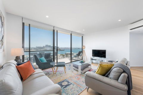 Astra Apartments Newcastle - Accommodation Batemans Bay 3